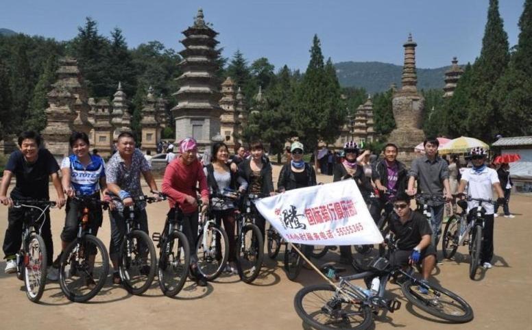 Dengfeng Climb International Youth Hostel Екстер'єр фото
